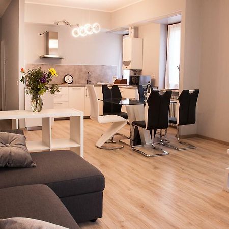 Lg Apartment สเตรซา ภายนอก รูปภาพ