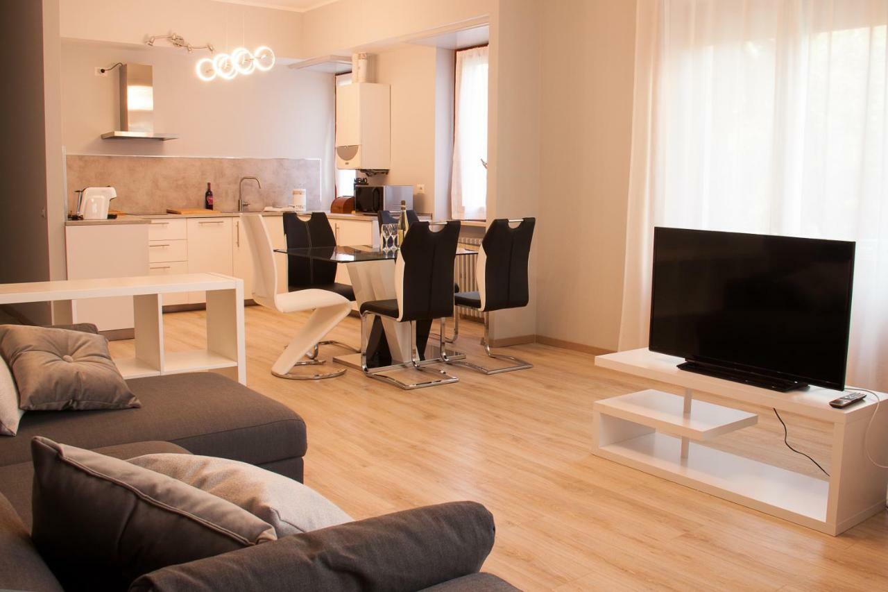 Lg Apartment สเตรซา ภายนอก รูปภาพ